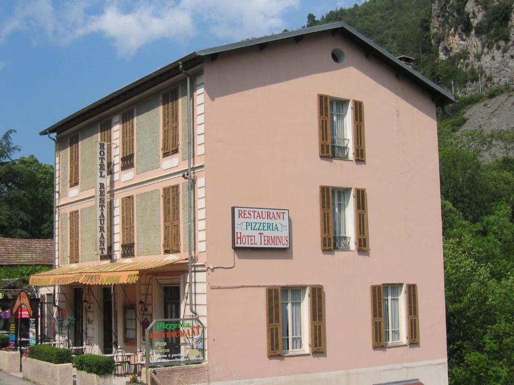 Chambres D'Hotes Le Terminus Fontan Екстериор снимка