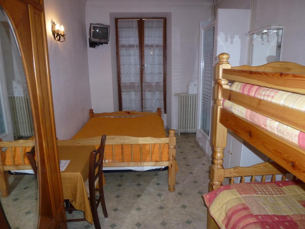 Chambres D'Hotes Le Terminus Fontan Стая снимка